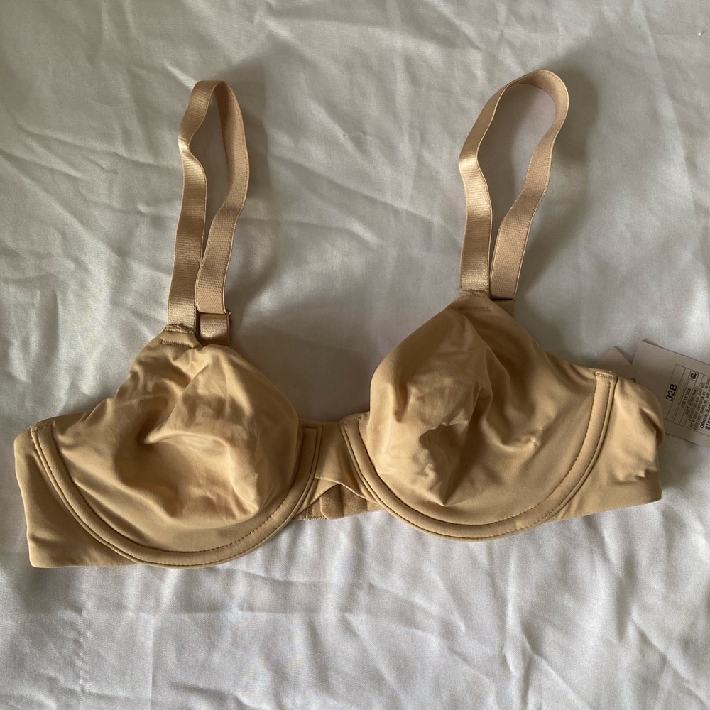 32B Auden NWT smooth unlined basic Demi t-shirt bra